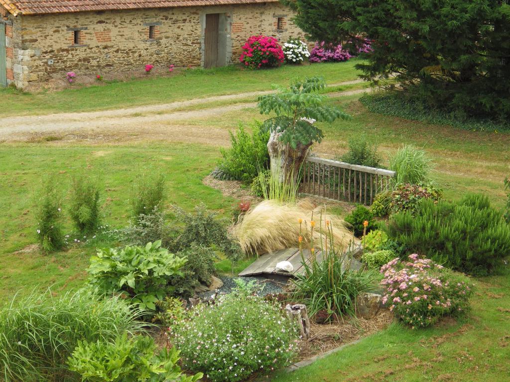 A La Haute Bouillere Bed and Breakfast Chavagnes-les-Redoux Exterior foto